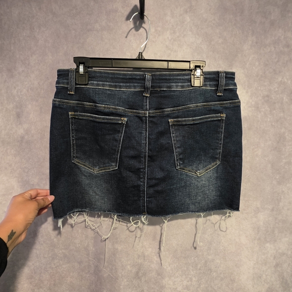 Missguided Dark Blue Frayed Hem Denim Mini Skirt - Picture 2 of 5